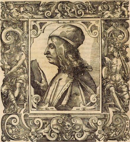 Mann mit schulterlangem Haar und Kappe/Hut im Profil nach links, in der rechten Hand ein Buch (?)